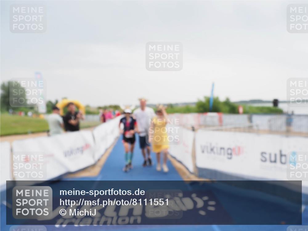 22.06.2025 - Viking Triathlon MichiJ http://msf.ph/oto/8111551 22.06.2025 16:40:56 Ziel 649 meine-sportfotos.de