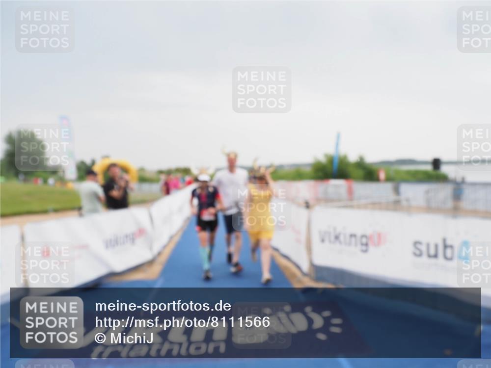 22.06.2025 - Viking Triathlon MichiJ http://msf.ph/oto/8111566 22.06.2025 16:40:56 Ziel 649 meine-sportfotos.de