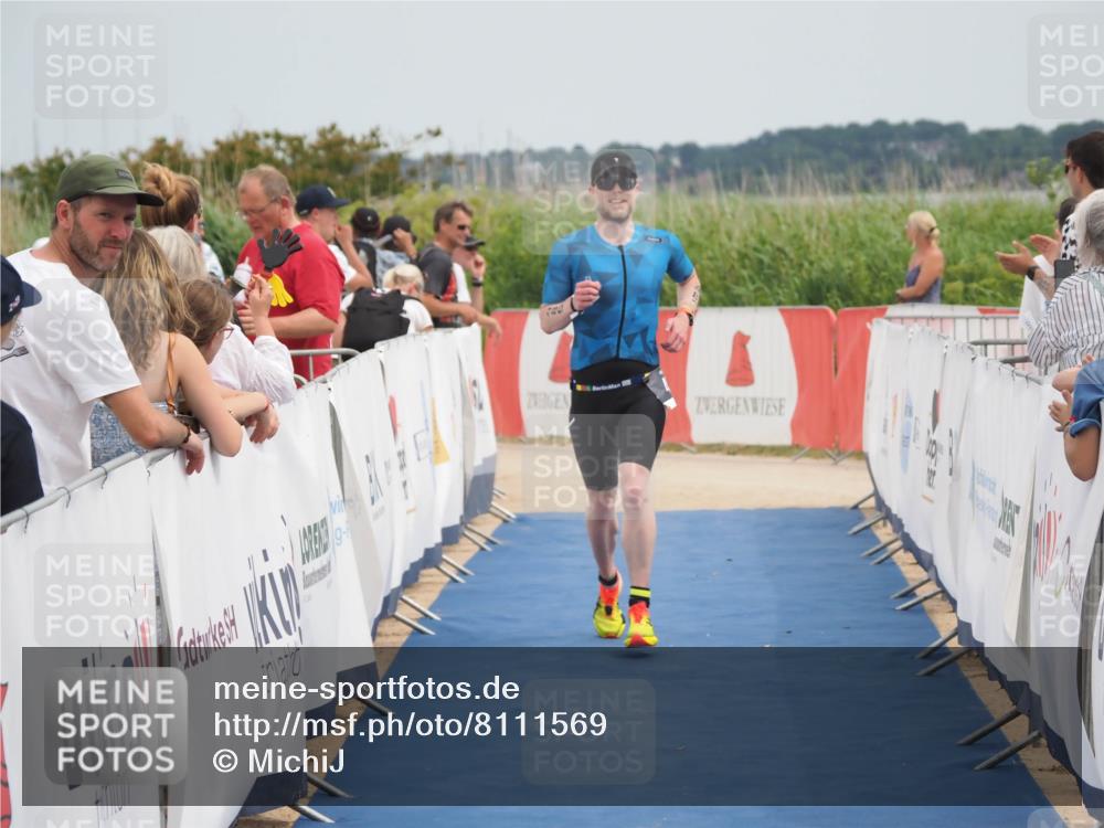22.06.2025 - Viking Triathlon MichiJ http://msf.ph/oto/8111569 22.06.2025 14:53:28 Ziel 486 meine-sportfotos.de