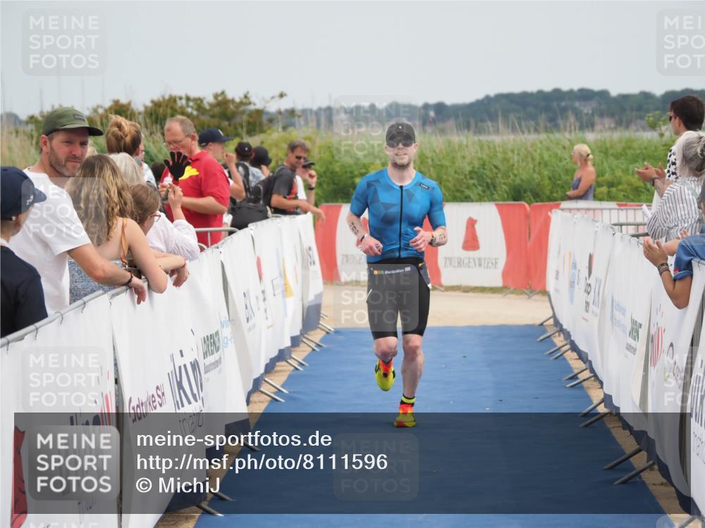 22.06.2025 - Viking Triathlon MichiJ http://msf.ph/oto/8111596 22.06.2025 14:53:28 Ziel 486 meine-sportfotos.de