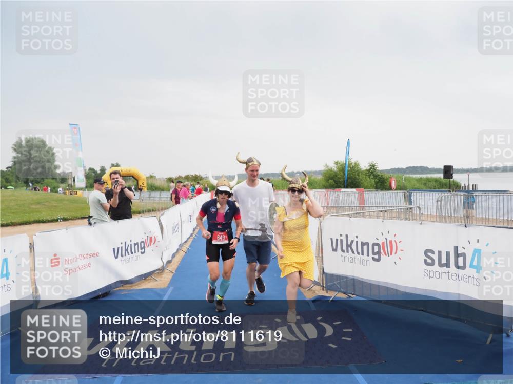 22.06.2025 - Viking Triathlon MichiJ http://msf.ph/oto/8111619 22.06.2025 16:40:57 Ziel 649 meine-sportfotos.de