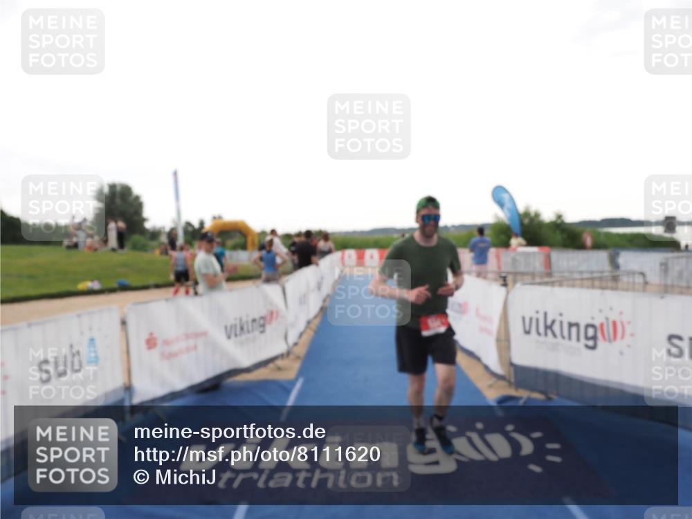 22.06.2025 - Viking Triathlon MichiJ http://msf.ph/oto/8111620 22.06.2025 16:23:20 Ziel 634 meine-sportfotos.de