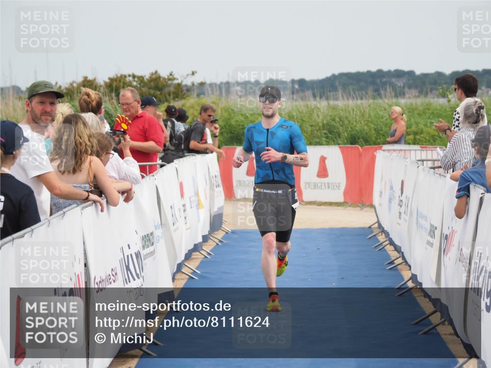22.06.2025 - Viking Triathlon MichiJ http://msf.ph/oto/8111624 22.06.2025 14:53:29 Ziel 486 meine-sportfotos.de