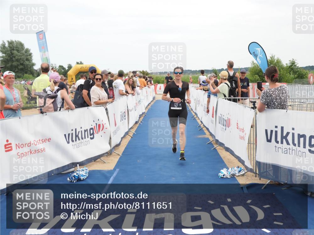 22.06.2025 - Viking Triathlon MichiJ http://msf.ph/oto/8111651 22.06.2025 15:02:40 Ziel 127, 529 meine-sportfotos.de