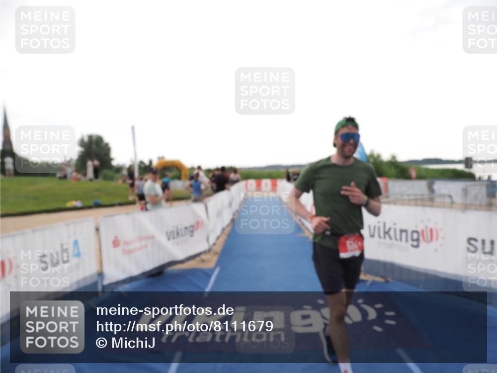 22.06.2025 - Viking Triathlon MichiJ http://msf.ph/oto/8111679 22.06.2025 16:23:20 Ziel 634 meine-sportfotos.de