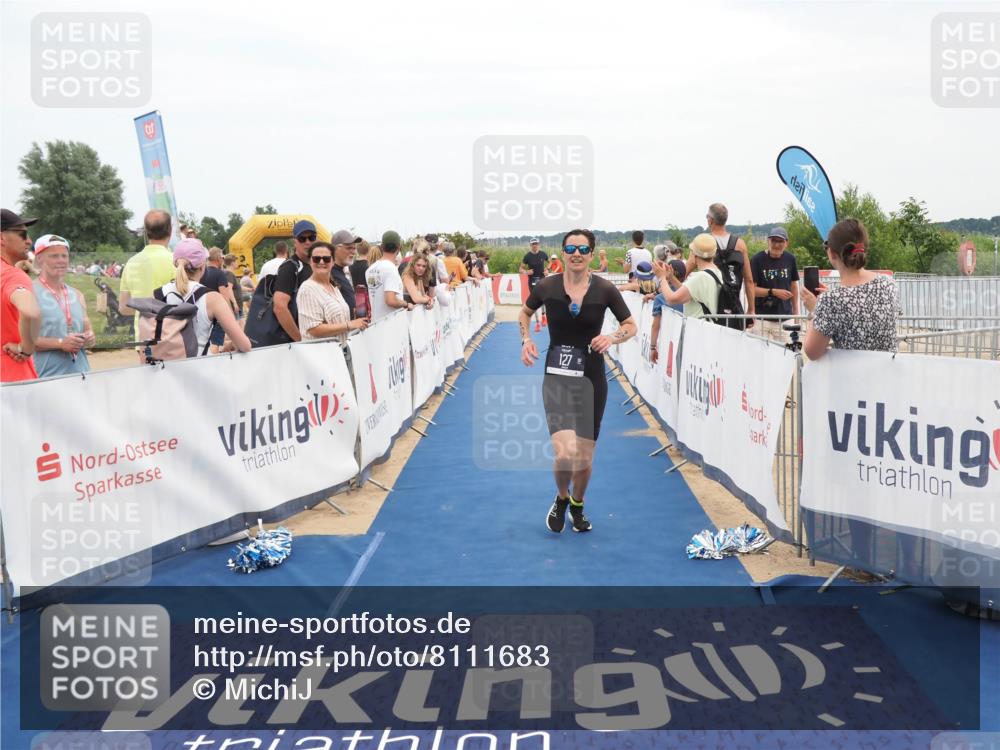 22.06.2025 - Viking Triathlon MichiJ http://msf.ph/oto/8111683 22.06.2025 15:02:40 Ziel 127, 529 meine-sportfotos.de