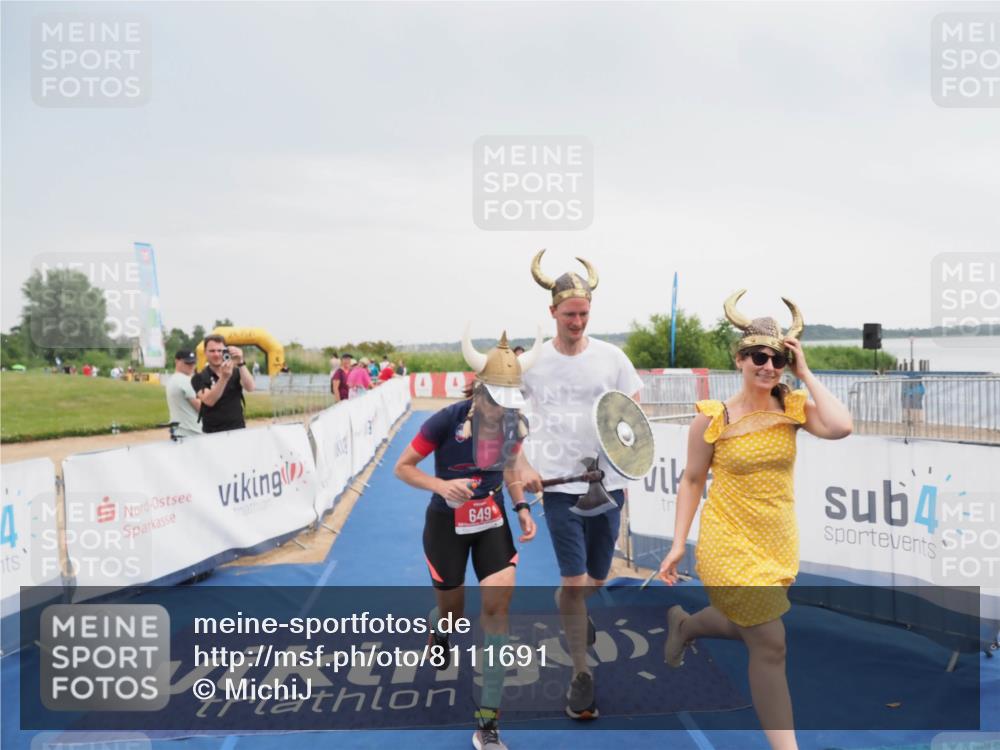 22.06.2025 - Viking Triathlon MichiJ http://msf.ph/oto/8111691 22.06.2025 16:40:57 Ziel 649 meine-sportfotos.de