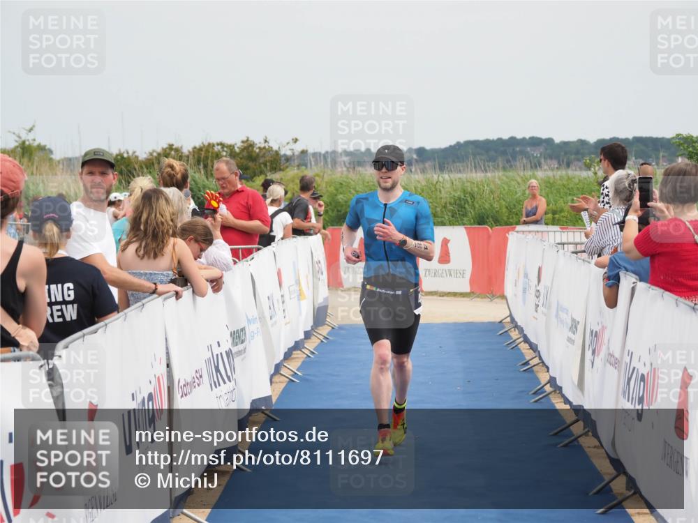 22.06.2025 - Viking Triathlon MichiJ http://msf.ph/oto/8111697 22.06.2025 14:53:29 Ziel 486 meine-sportfotos.de