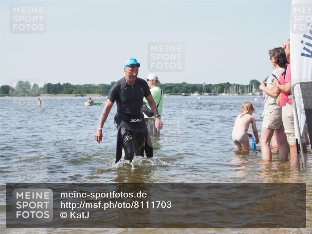 22.06.2025 - Viking Triathlon KatJ http://msf.ph/oto/8111703 22.06.2025 10:40:03 Schwimmen 248, 283, 437, 538 meine-sportfotos.de