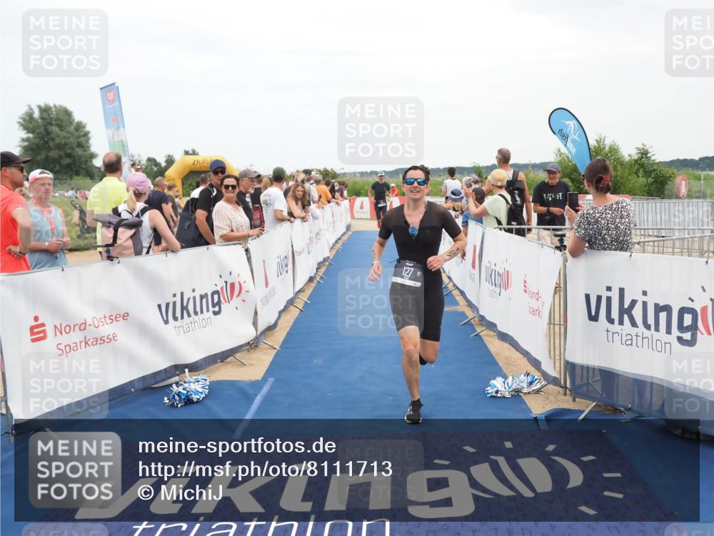 22.06.2025 - Viking Triathlon MichiJ http://msf.ph/oto/8111713 22.06.2025 15:02:41 Ziel 127, 529 meine-sportfotos.de