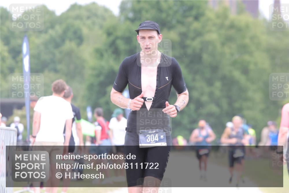 22.06.2025 - Viking Triathlon H.Heesch http://msf.ph/oto/8111722 22.06.2025 14:47:55 Laufen 304 meine-sportfotos.de