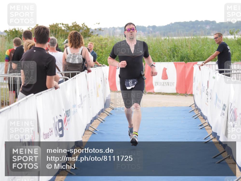22.06.2025 - Viking Triathlon MichiJ http://msf.ph/oto/8111725 22.06.2025 16:24:29 Ziel 51 meine-sportfotos.de