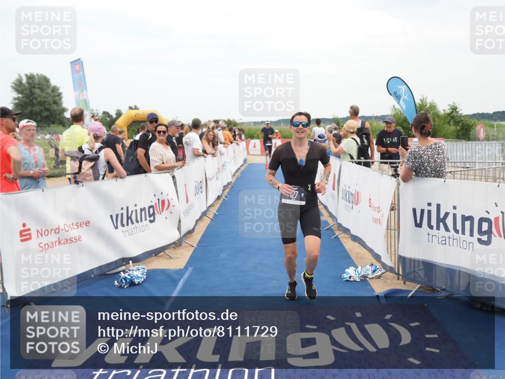 22.06.2025 - Viking Triathlon MichiJ http://msf.ph/oto/8111729 22.06.2025 15:02:41 Ziel 127, 529 meine-sportfotos.de