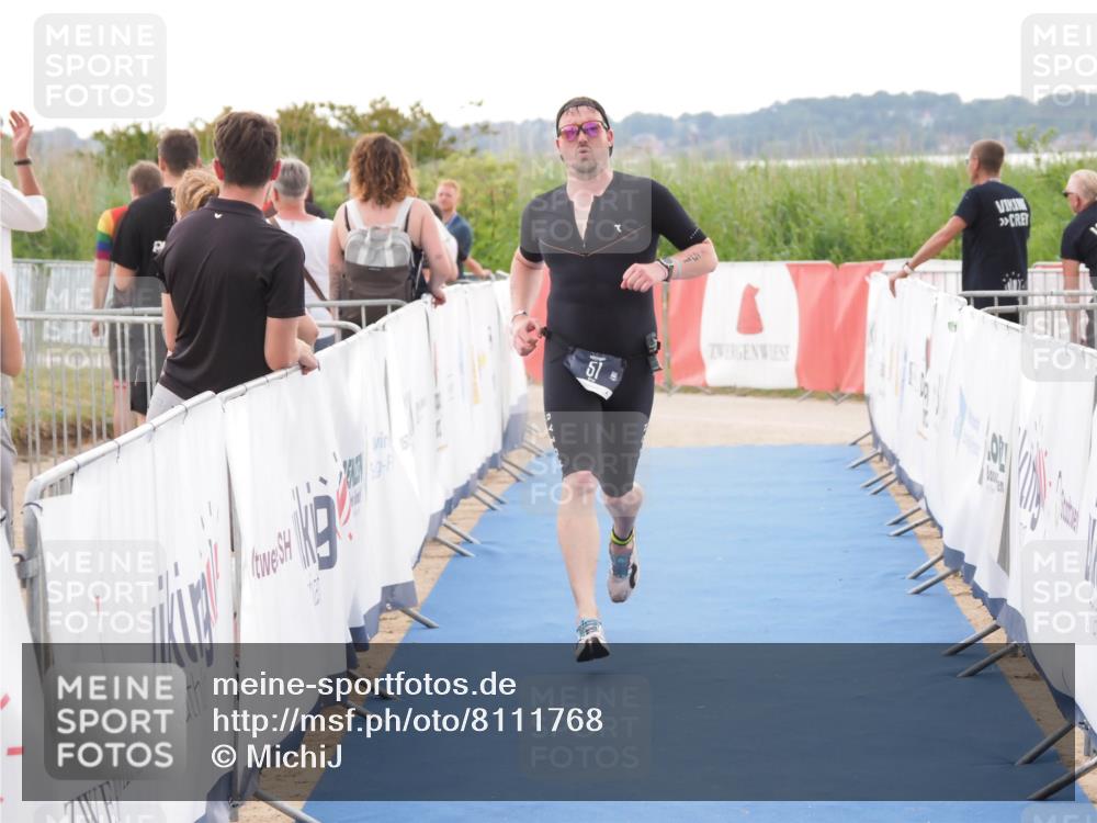 22.06.2025 - Viking Triathlon MichiJ http://msf.ph/oto/8111768 22.06.2025 16:24:29 Ziel 51 meine-sportfotos.de