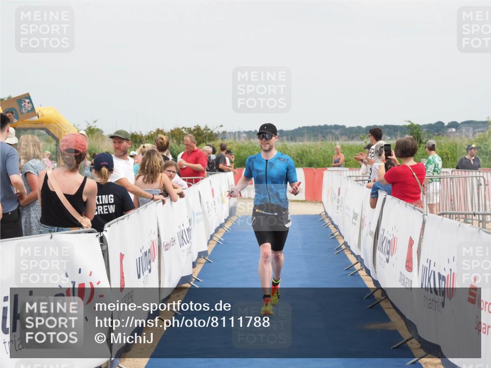22.06.2025 - Viking Triathlon MichiJ http://msf.ph/oto/8111788 22.06.2025 14:53:30 Ziel 486 meine-sportfotos.de