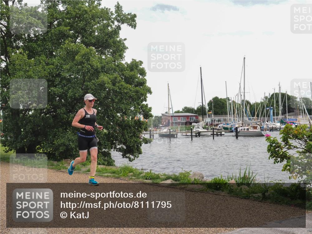 22.06.2025 - Viking Triathlon KatJ http://msf.ph/oto/8111795 22.06.2025 15:04:24 Laufen 282 meine-sportfotos.de