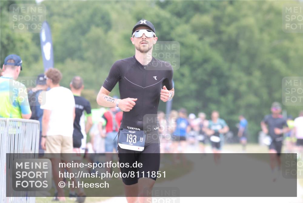22.06.2025 - Viking Triathlon H.Heesch http://msf.ph/oto/8111851 22.06.2025 14:48:17 Laufen 57, 170, 193, 609 meine-sportfotos.de