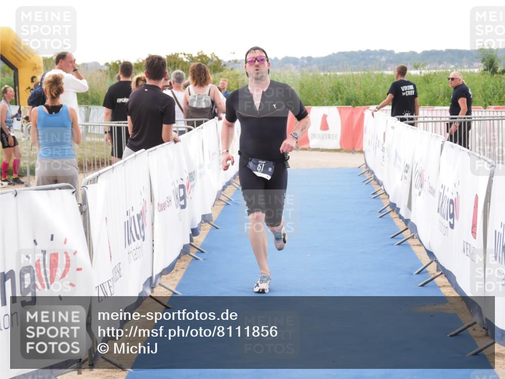 22.06.2025 - Viking Triathlon MichiJ http://msf.ph/oto/8111856 22.06.2025 16:24:30 Ziel 51 meine-sportfotos.de