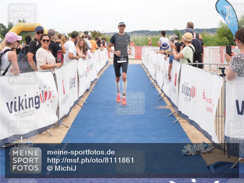 22.06.2025 - Viking Triathlon MichiJ http://msf.ph/oto/8111861 22.06.2025 15:02:43 Ziel 127, 529 meine-sportfotos.de