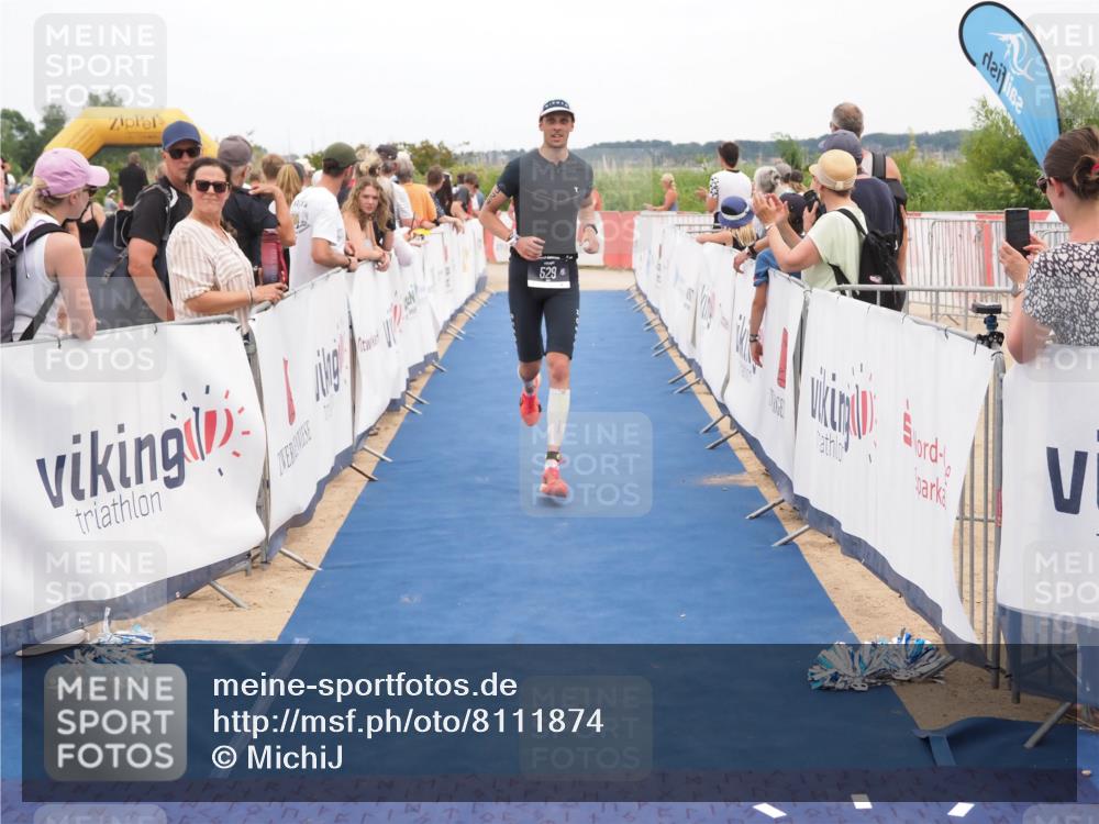 22.06.2025 - Viking Triathlon MichiJ http://msf.ph/oto/8111874 22.06.2025 15:02:43 Ziel 127, 529 meine-sportfotos.de
