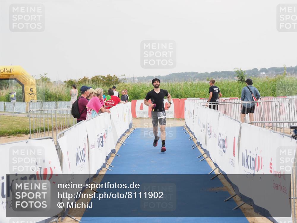 22.06.2025 - Viking Triathlon MichiJ http://msf.ph/oto/8111902 22.06.2025 16:41:08 Ziel 542 meine-sportfotos.de
