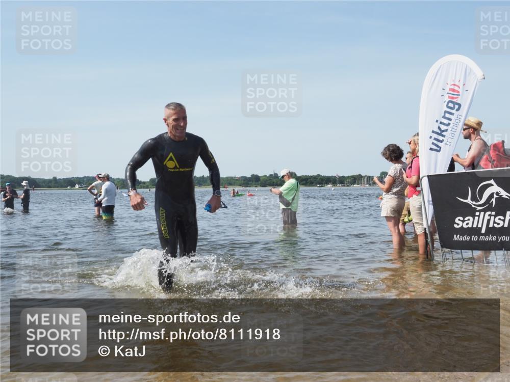 22.06.2025 - Viking Triathlon KatJ http://msf.ph/oto/8111918 22.06.2025 10:40:17 Schwimmen 248, 375, 379, 385, 394, 487, 517, 553 meine-sportfotos.de