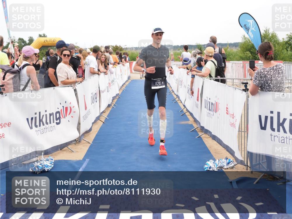 22.06.2025 - Viking Triathlon MichiJ http://msf.ph/oto/8111930 22.06.2025 15:02:44 Ziel 127, 529 meine-sportfotos.de