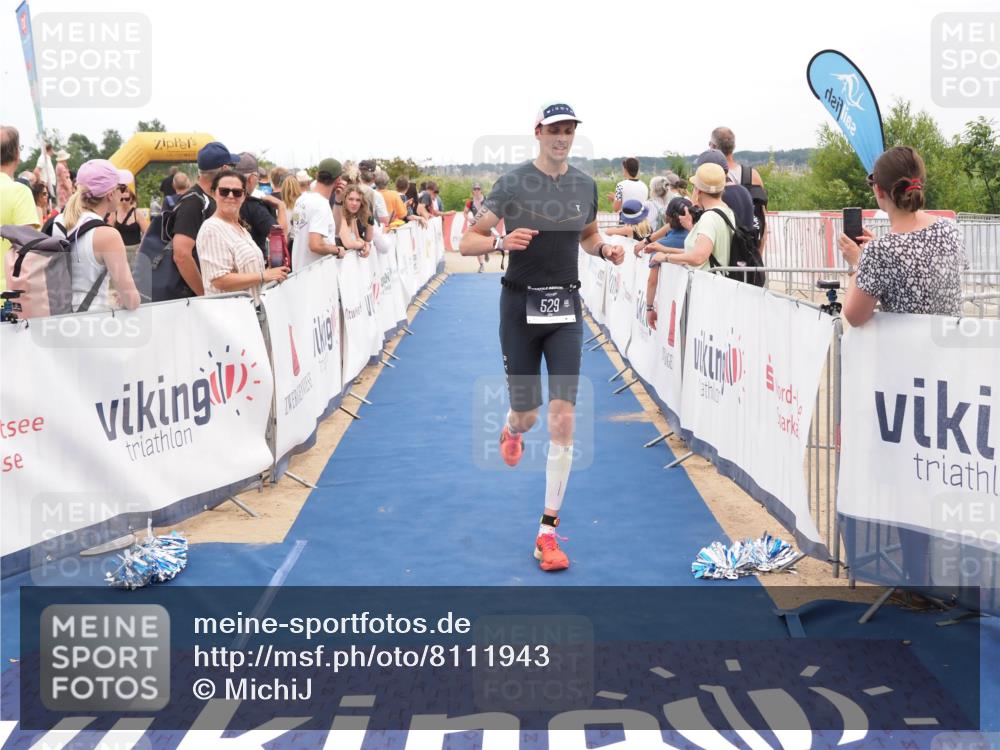 22.06.2025 - Viking Triathlon MichiJ http://msf.ph/oto/8111943 22.06.2025 15:02:44 Ziel 127, 529 meine-sportfotos.de