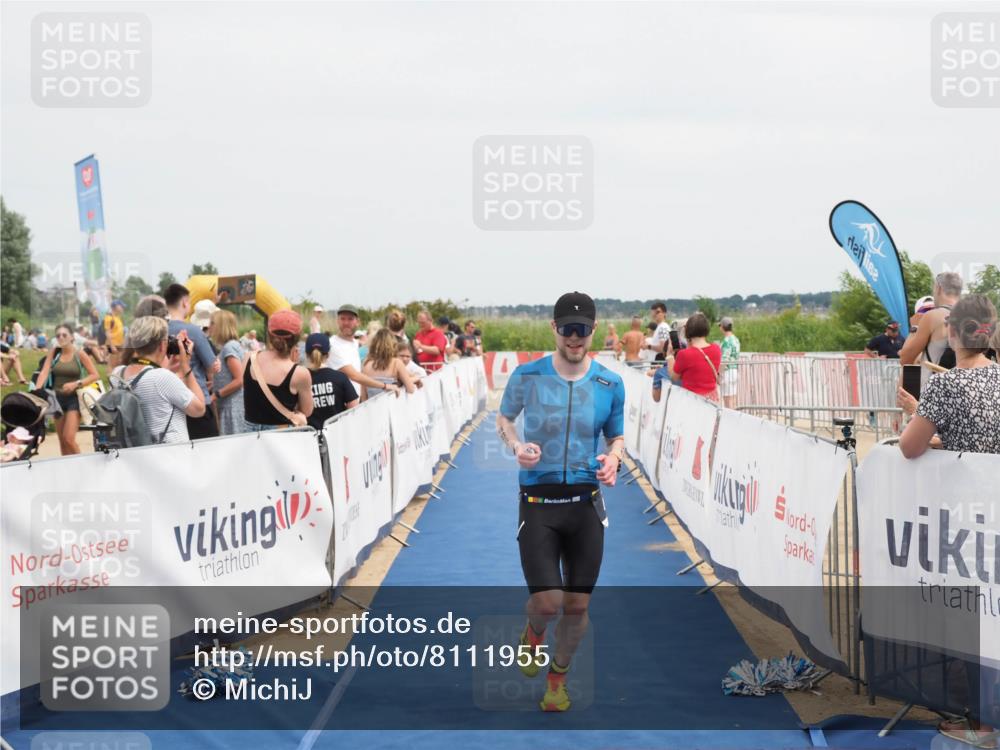 22.06.2025 - Viking Triathlon MichiJ http://msf.ph/oto/8111955 22.06.2025 14:53:31 Ziel 486 meine-sportfotos.de