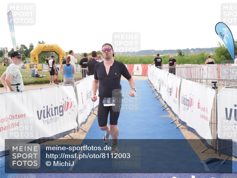 22.06.2025 - Viking Triathlon MichiJ http://msf.ph/oto/8112003 22.06.2025 16:24:31 Ziel 51 meine-sportfotos.de