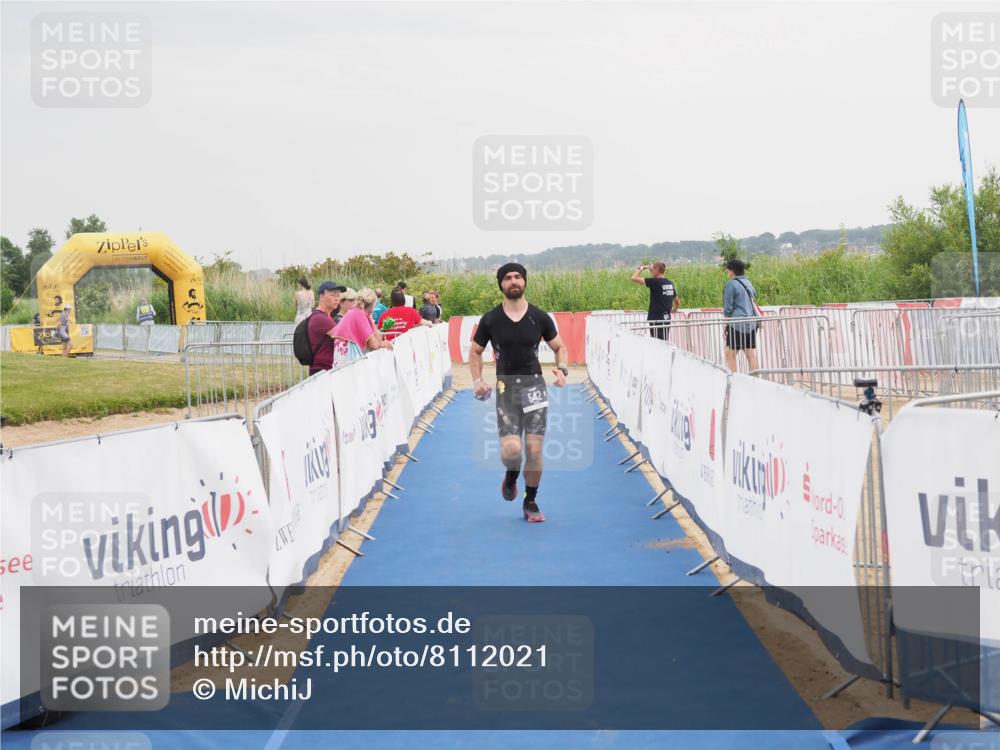 22.06.2025 - Viking Triathlon MichiJ http://msf.ph/oto/8112021 22.06.2025 16:41:10 Ziel 542 meine-sportfotos.de