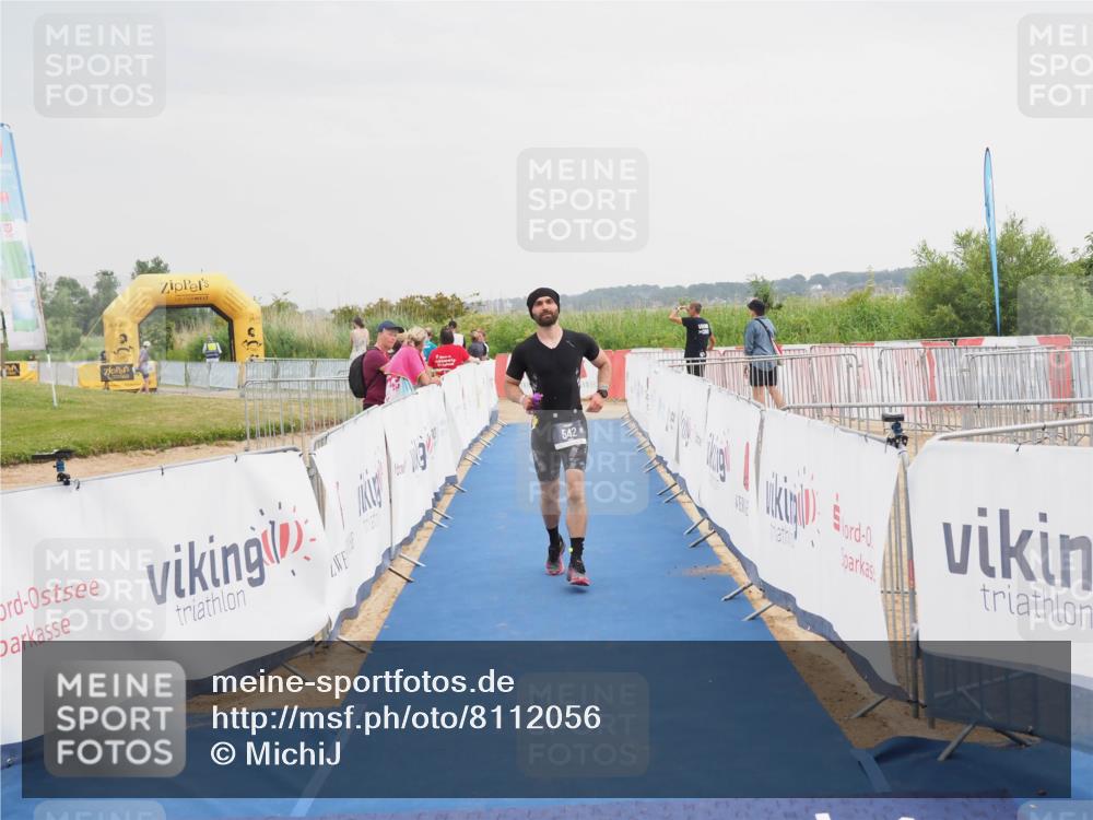 22.06.2025 - Viking Triathlon MichiJ http://msf.ph/oto/8112056 22.06.2025 16:41:10 Ziel 542 meine-sportfotos.de