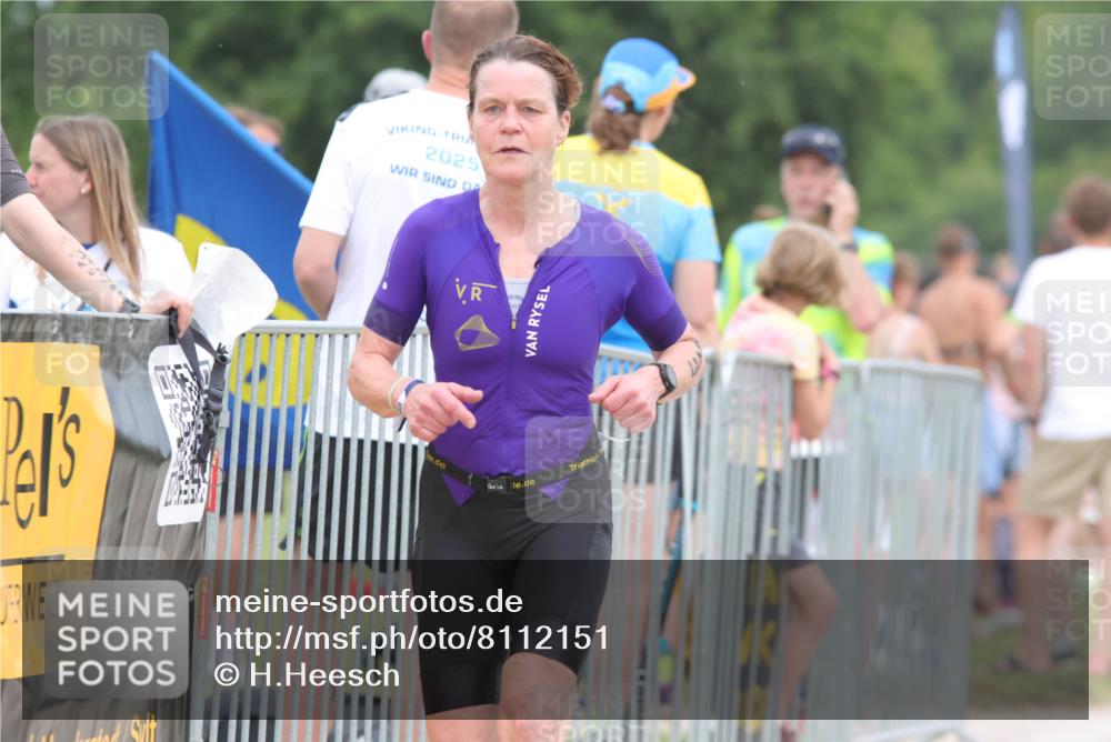 22.06.2025 - Viking Triathlon H.Heesch http://msf.ph/oto/8112151 22.06.2025 14:49:01 Laufen 243 meine-sportfotos.de