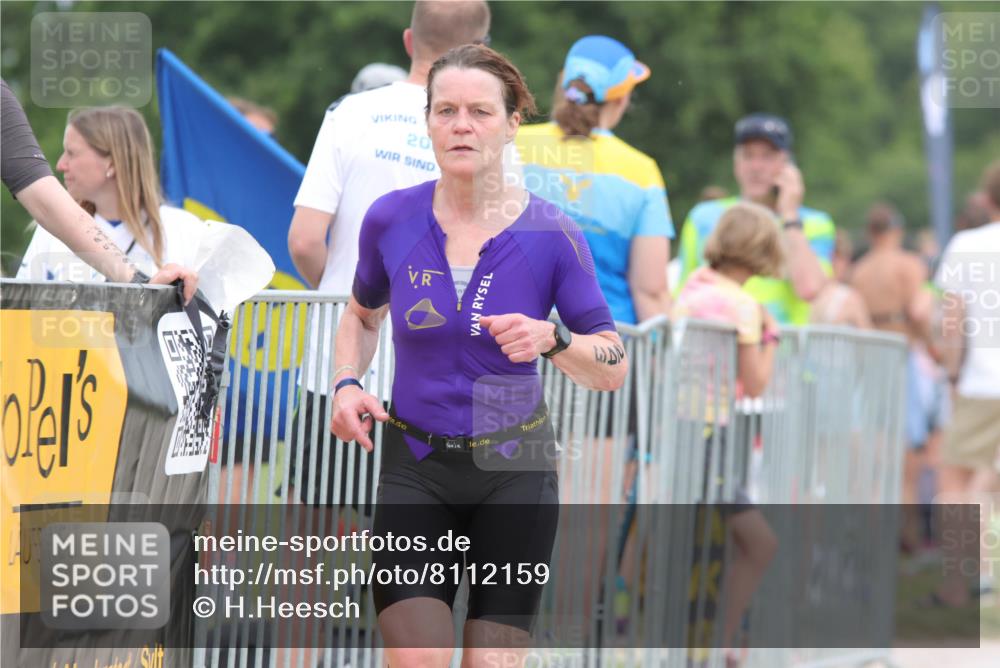 22.06.2025 - Viking Triathlon H.Heesch http://msf.ph/oto/8112159 22.06.2025 14:49:01 Laufen 243 meine-sportfotos.de