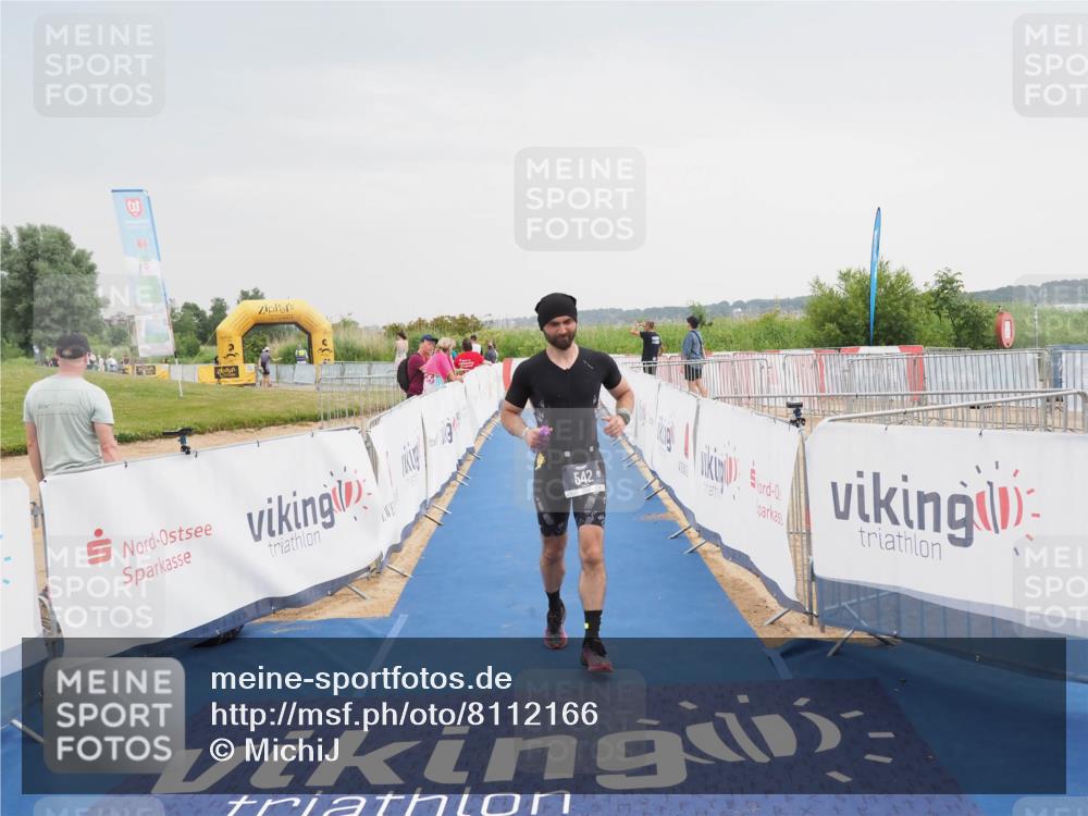 22.06.2025 - Viking Triathlon MichiJ http://msf.ph/oto/8112166 22.06.2025 16:41:12 Ziel 542 meine-sportfotos.de