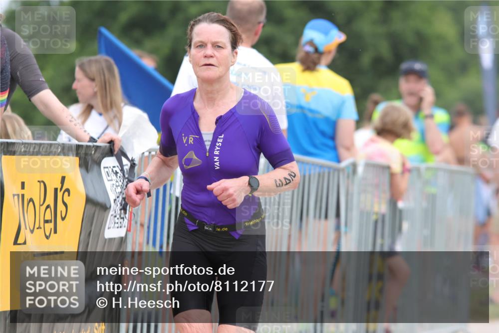 22.06.2025 - Viking Triathlon H.Heesch http://msf.ph/oto/8112177 22.06.2025 14:49:02 Laufen 243 meine-sportfotos.de