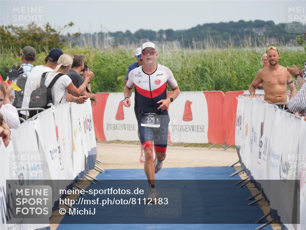 22.06.2025 - Viking Triathlon MichiJ http://msf.ph/oto/8112183 22.06.2025 14:53:41 Ziel 329 meine-sportfotos.de