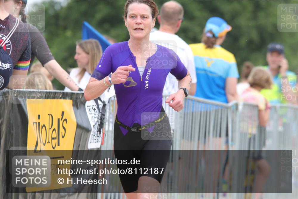 22.06.2025 - Viking Triathlon H.Heesch http://msf.ph/oto/8112187 22.06.2025 14:49:02 Laufen 243 meine-sportfotos.de