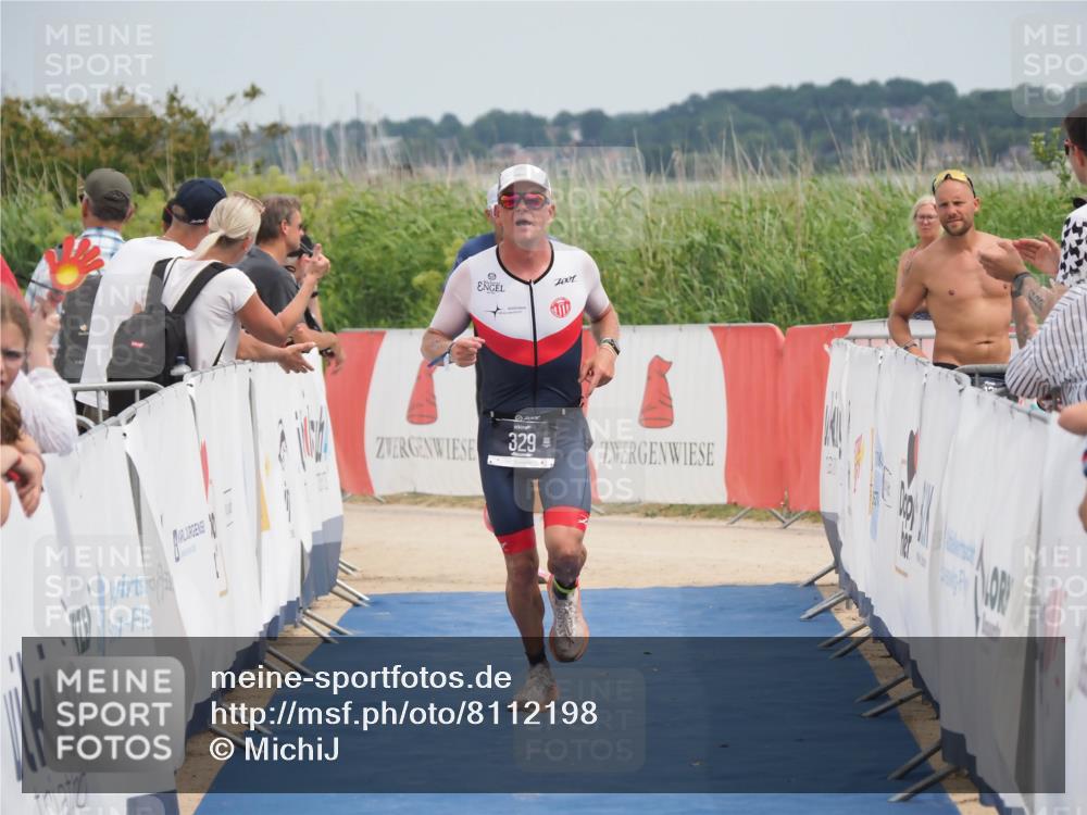 22.06.2025 - Viking Triathlon MichiJ http://msf.ph/oto/8112198 22.06.2025 14:53:41 Ziel 329 meine-sportfotos.de