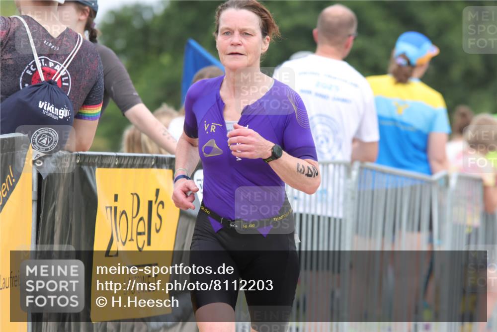 22.06.2025 - Viking Triathlon H.Heesch http://msf.ph/oto/8112203 22.06.2025 14:49:02 Laufen 243 meine-sportfotos.de