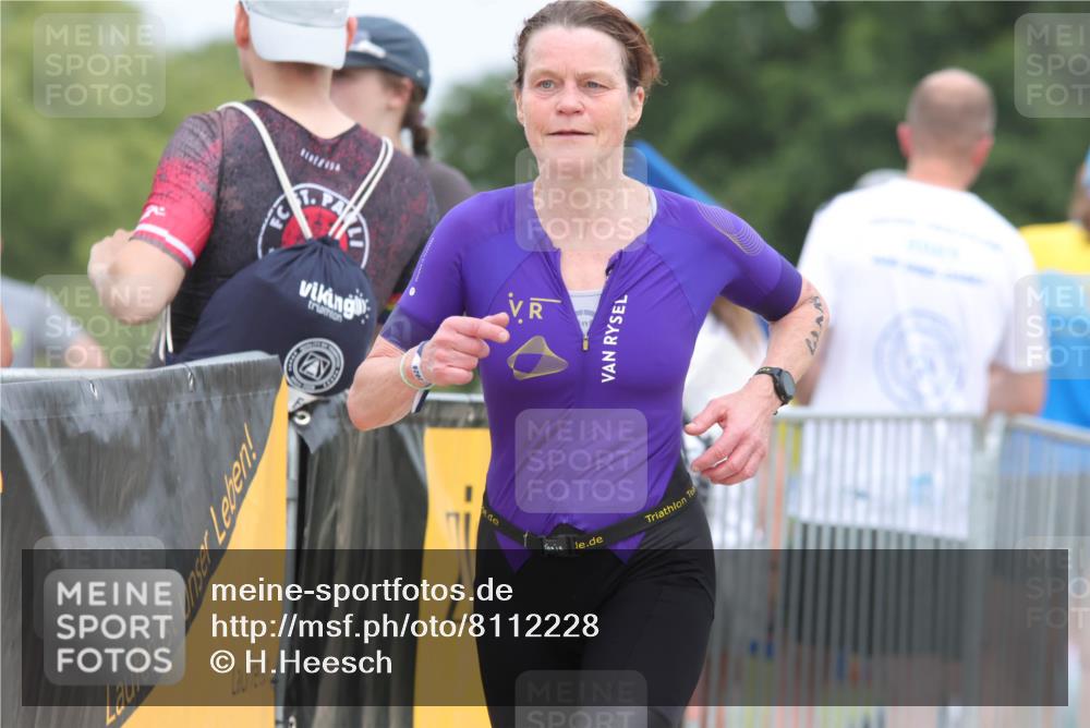 22.06.2025 - Viking Triathlon H.Heesch http://msf.ph/oto/8112228 22.06.2025 14:49:03 Laufen 243 meine-sportfotos.de
