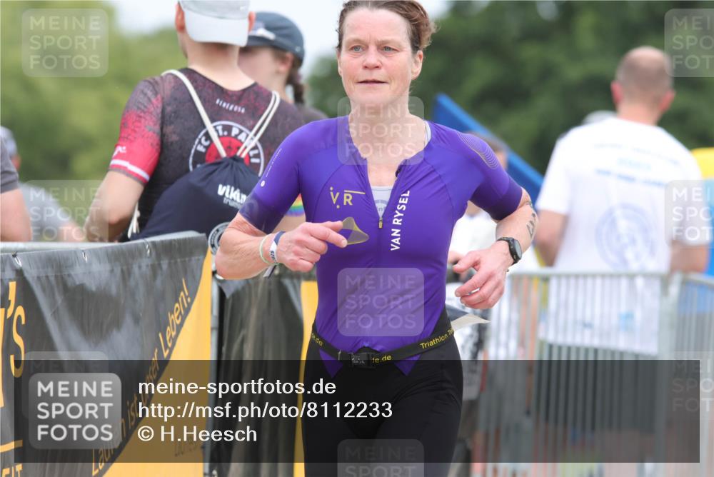 22.06.2025 - Viking Triathlon H.Heesch http://msf.ph/oto/8112233 22.06.2025 14:49:03 Laufen 243 meine-sportfotos.de