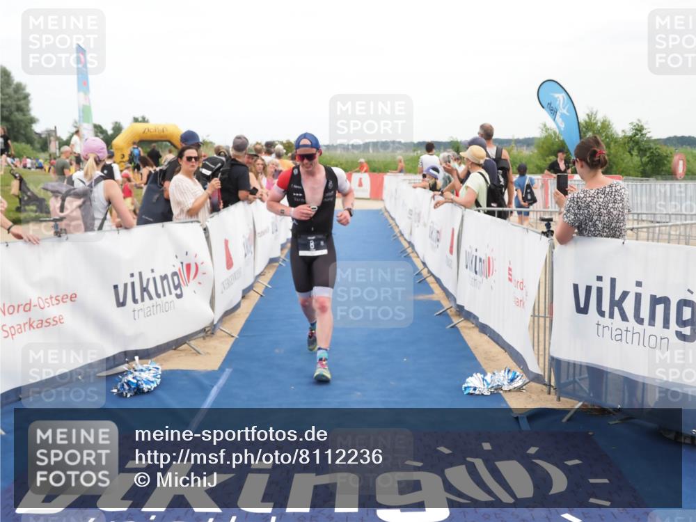 22.06.2025 - Viking Triathlon MichiJ http://msf.ph/oto/8112236 22.06.2025 15:02:51 Ziel 8 meine-sportfotos.de