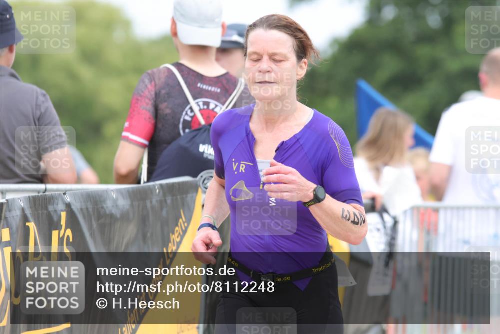 22.06.2025 - Viking Triathlon H.Heesch http://msf.ph/oto/8112248 22.06.2025 14:49:03 Laufen 243 meine-sportfotos.de