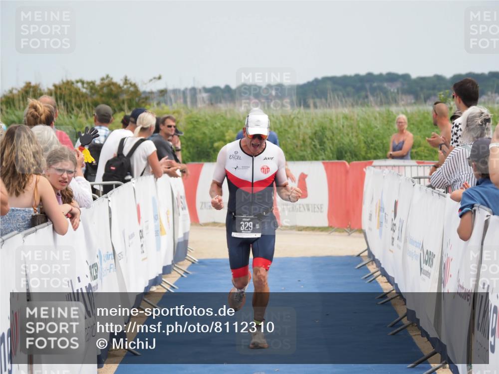 22.06.2025 - Viking Triathlon MichiJ http://msf.ph/oto/8112310 22.06.2025 14:53:42 Ziel 329 meine-sportfotos.de
