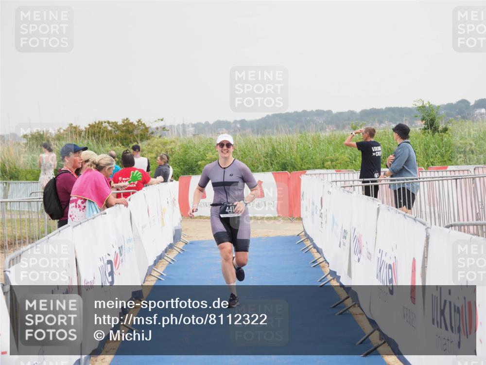 22.06.2025 - Viking Triathlon MichiJ http://msf.ph/oto/8112322 22.06.2025 16:41:24 Ziel 441 meine-sportfotos.de