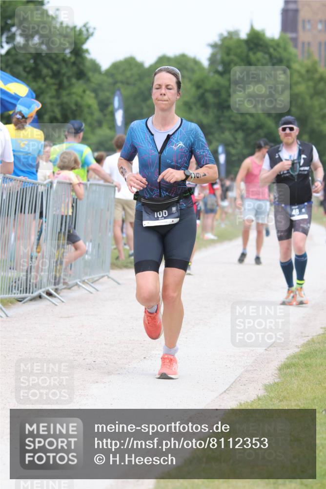 22.06.2025 - Viking Triathlon H.Heesch http://msf.ph/oto/8112353 22.06.2025 14:49:09 Laufen 48, 166, 243, 639 meine-sportfotos.de