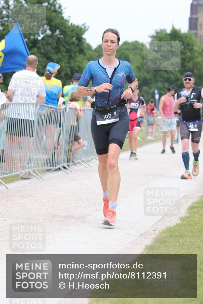 22.06.2025 - Viking Triathlon H.Heesch http://msf.ph/oto/8112391 22.06.2025 14:49:10 Laufen 48, 166, 243, 639 meine-sportfotos.de