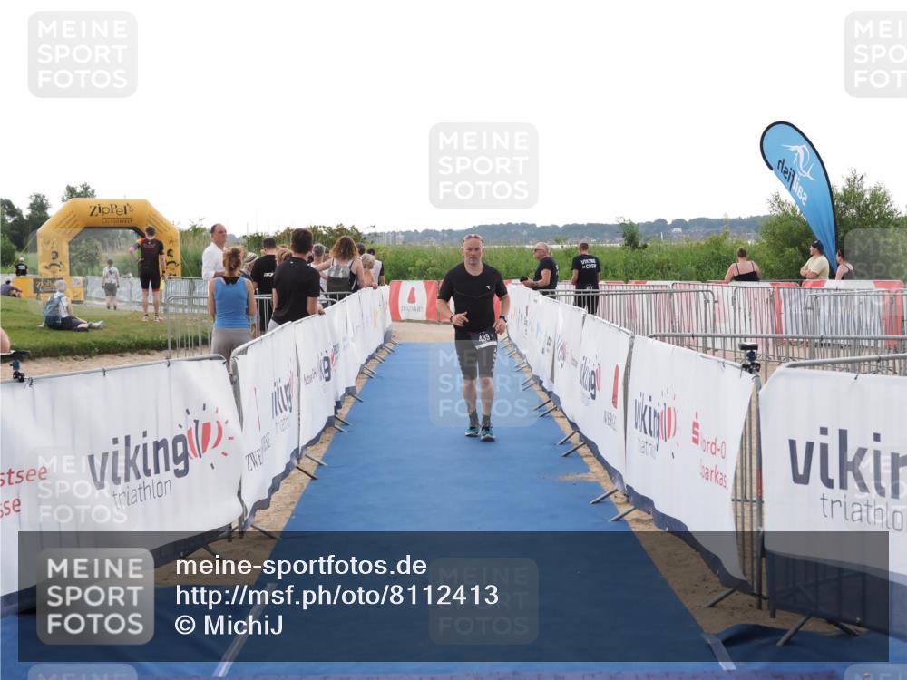 22.06.2025 - Viking Triathlon MichiJ http://msf.ph/oto/8112413 22.06.2025 16:25:22 Ziel 439 meine-sportfotos.de