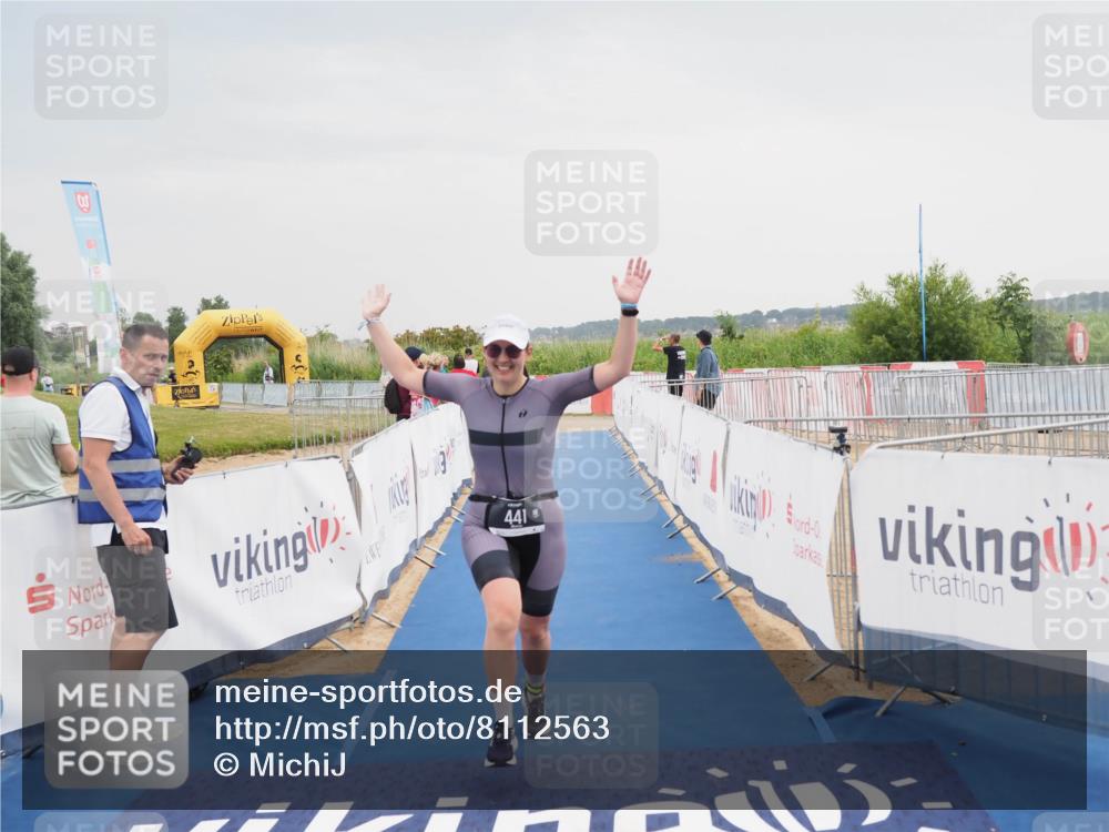 22.06.2025 - Viking Triathlon MichiJ http://msf.ph/oto/8112563 22.06.2025 16:41:26 Ziel 441 meine-sportfotos.de